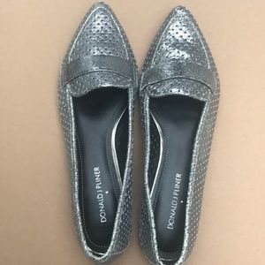 Donald Pliner Silver pointy toe flats